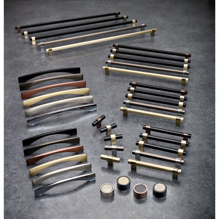 01-Contemporary Metal Pull - 8715 - Richelieu Hardware2.jpg